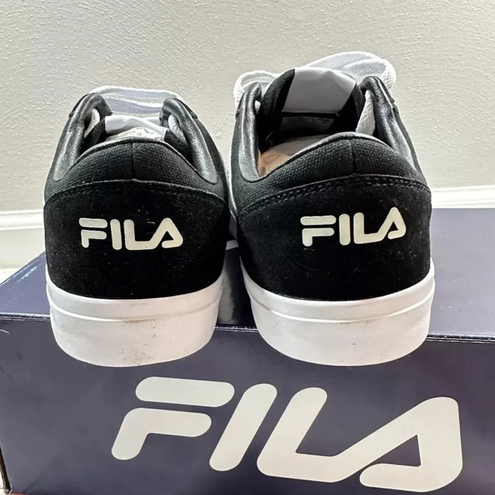 NWOB FILA Men's Boarder FX1 Casual Black Sneakers shoes lace up  Size US 7 - Picture 2 of 7